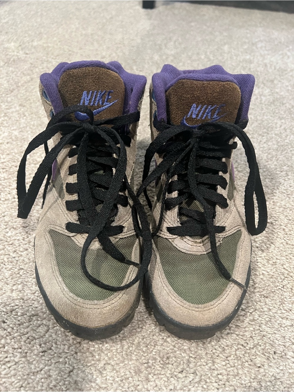 Vintage 90s Nike Air Women’s Caldera Leather Hiking Boots